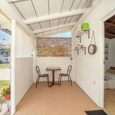 Camp Mali Bungalow Baška Dış mekan fotoğraf