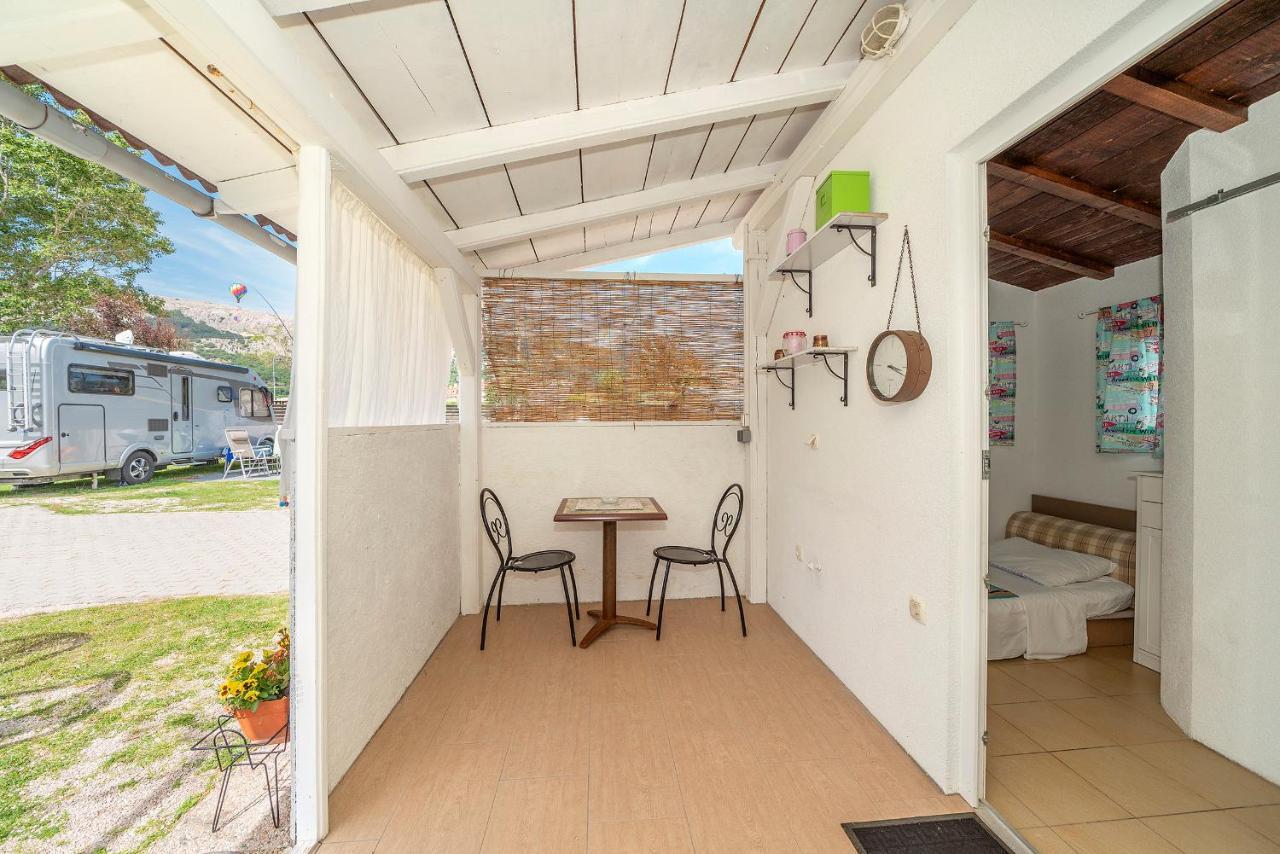 Camp Mali Bungalow Baška Dış mekan fotoğraf